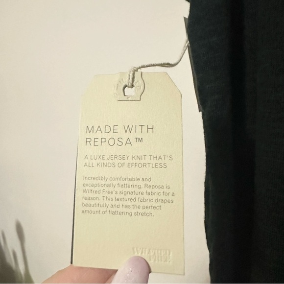 NWT Aritzia Wilfred Ornella Jersey Knit Tank Medium - Picture 7 of 7